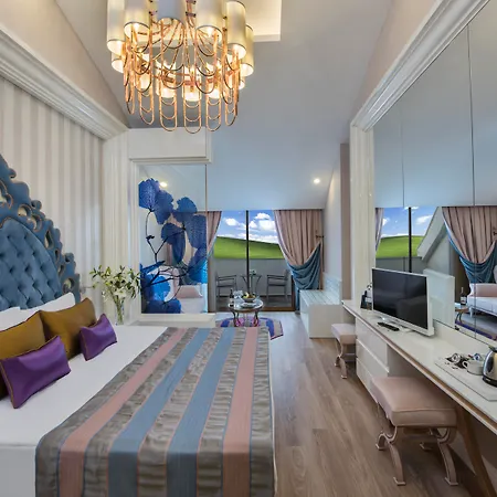 Delphin Be Grand אתר נופש 5*